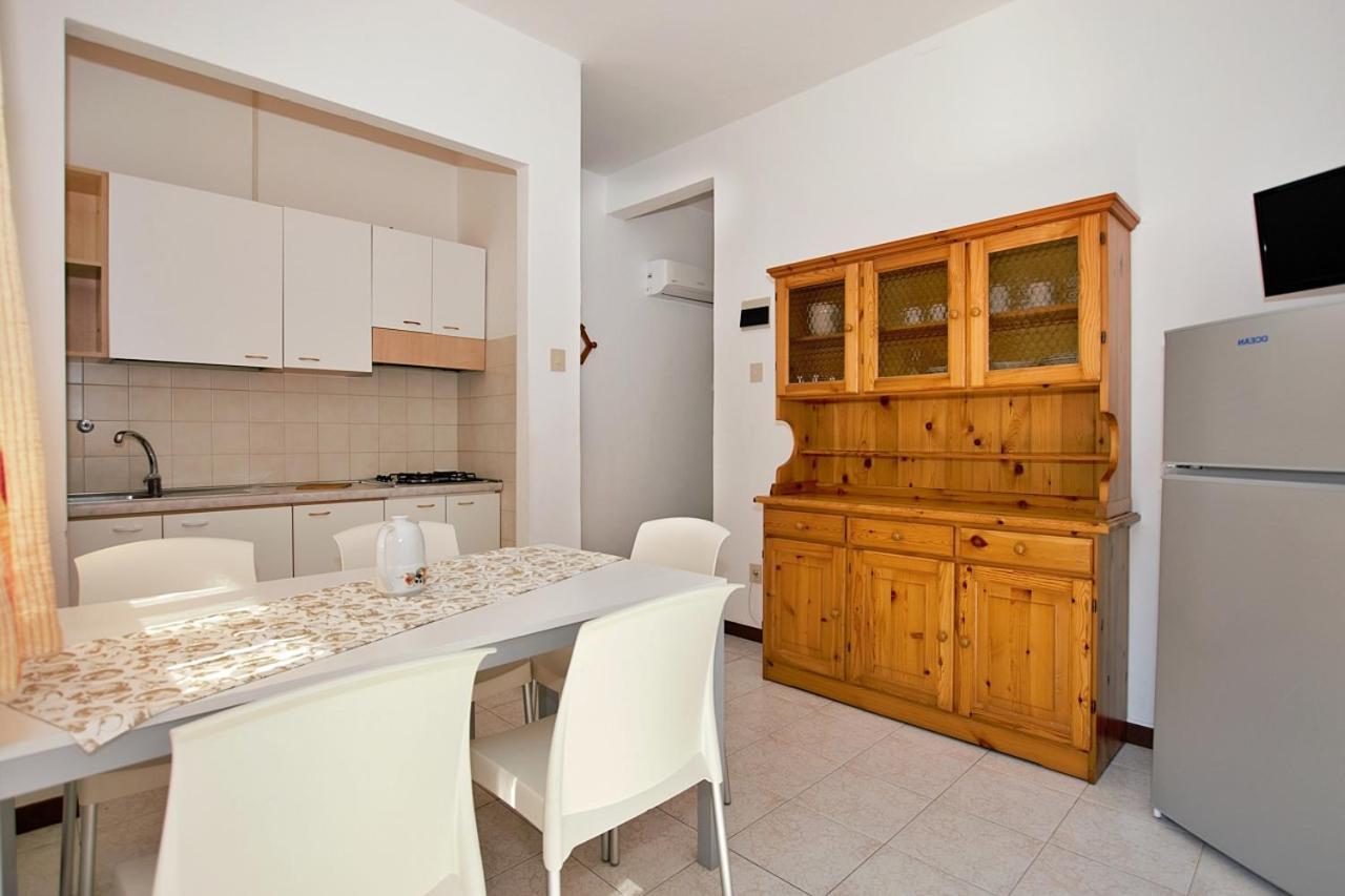 Residenza Valcris Apartment Lignano Sabbiadoro Luaran gambar