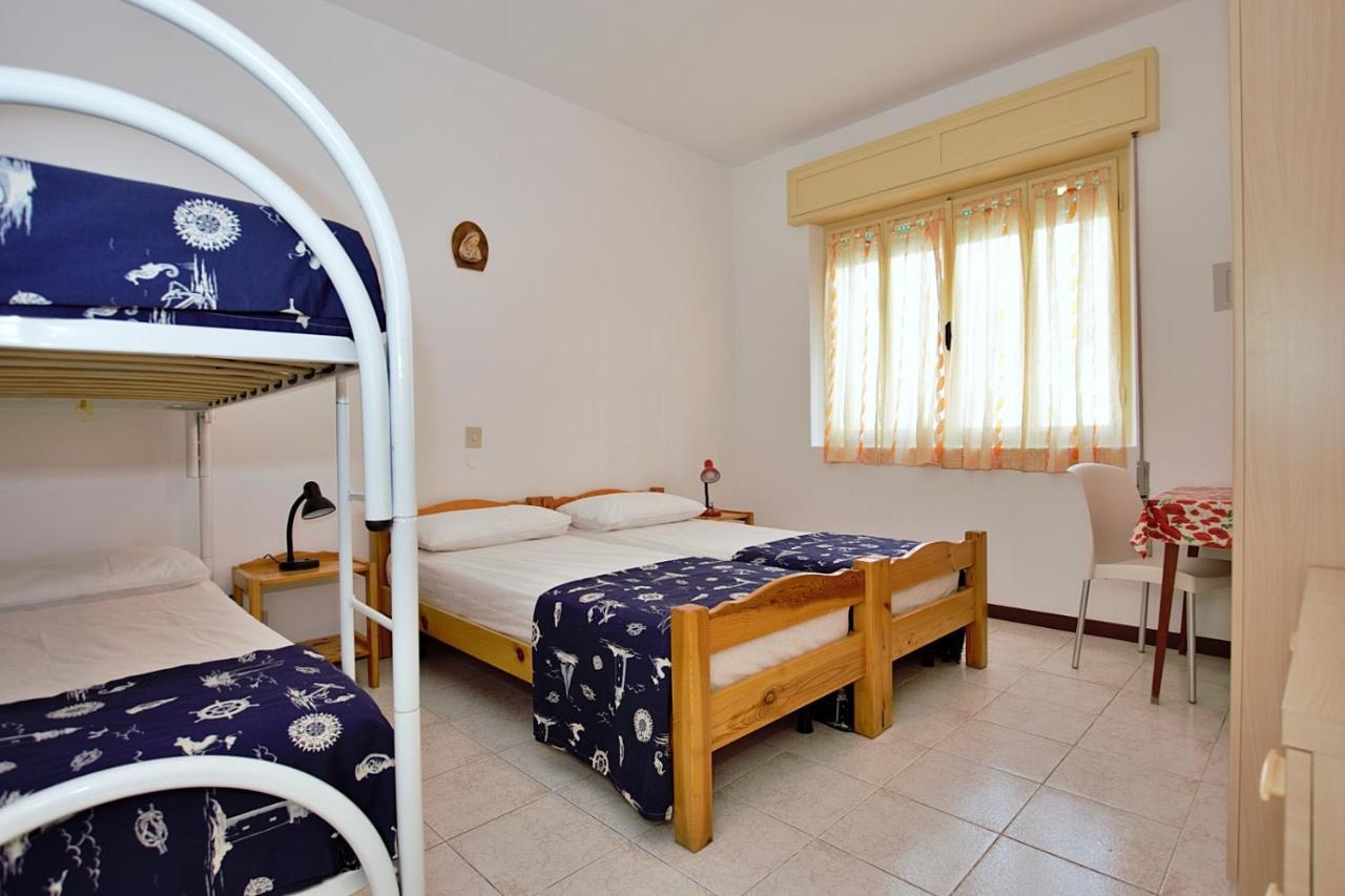 Residenza Valcris Apartment Lignano Sabbiadoro Luaran gambar